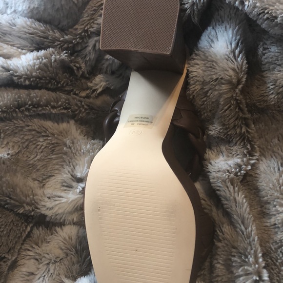 NBW!!! - Picture 2 of 3